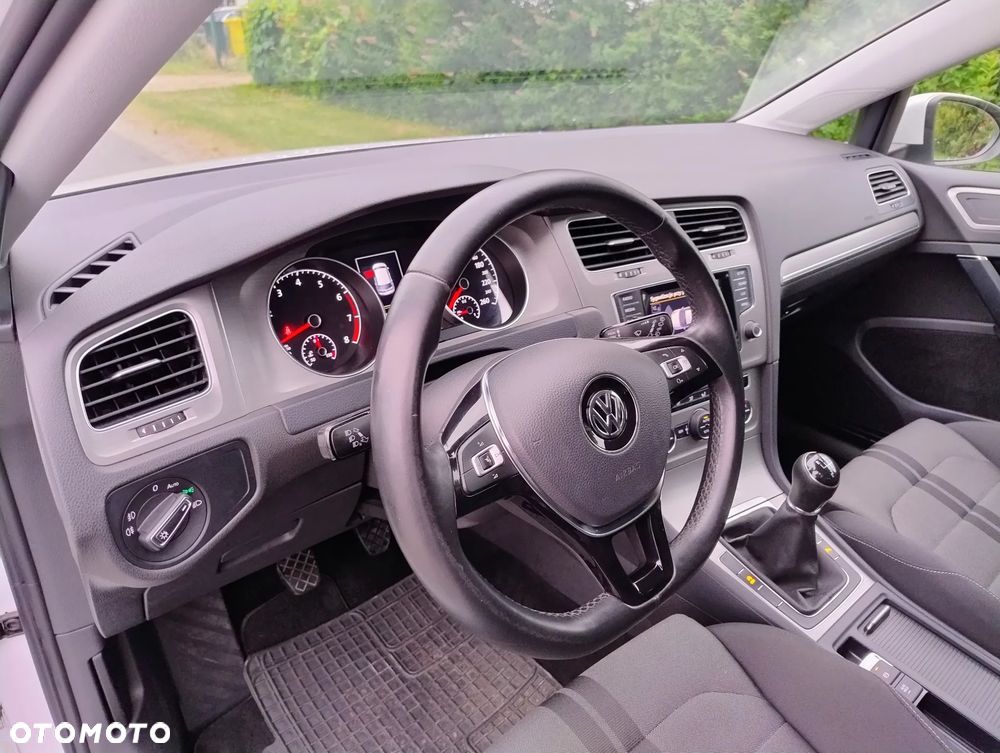 Volkswagen Golf - 7