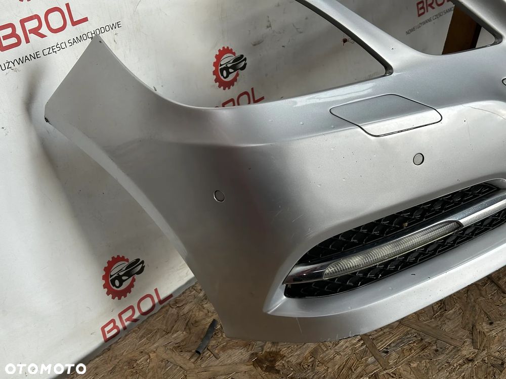 ZDERZAK PRZEDNI MERCEDES E-KLASA W212  PDC  775 - 2