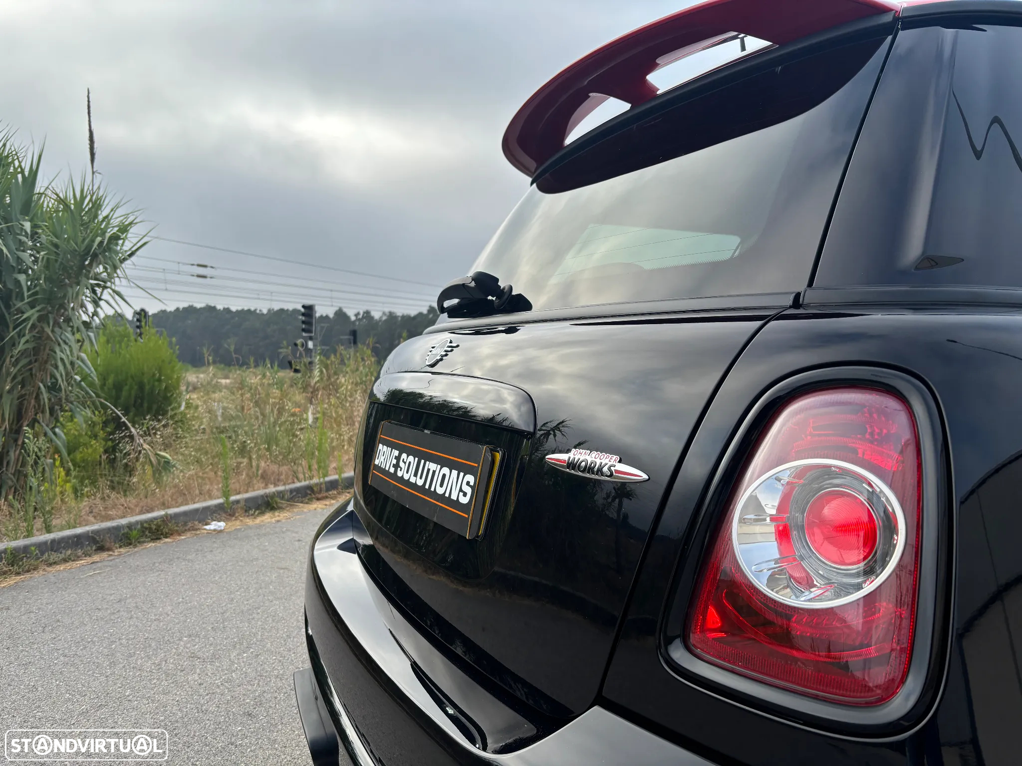 MINI 3 Portas John Cooper Works - 13