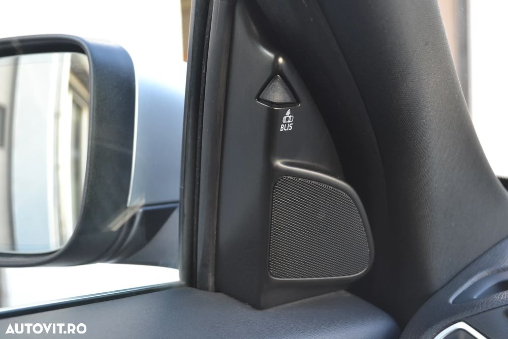 Volvo XC 60 - 22