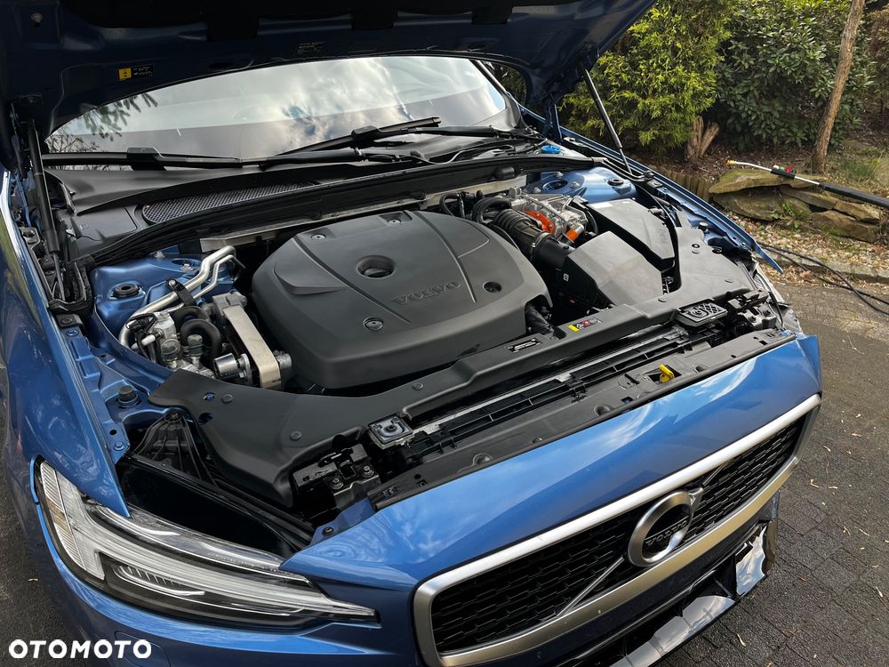 Volvo V60 T8 AWD Twin Engine Geartronic R-Design - 11