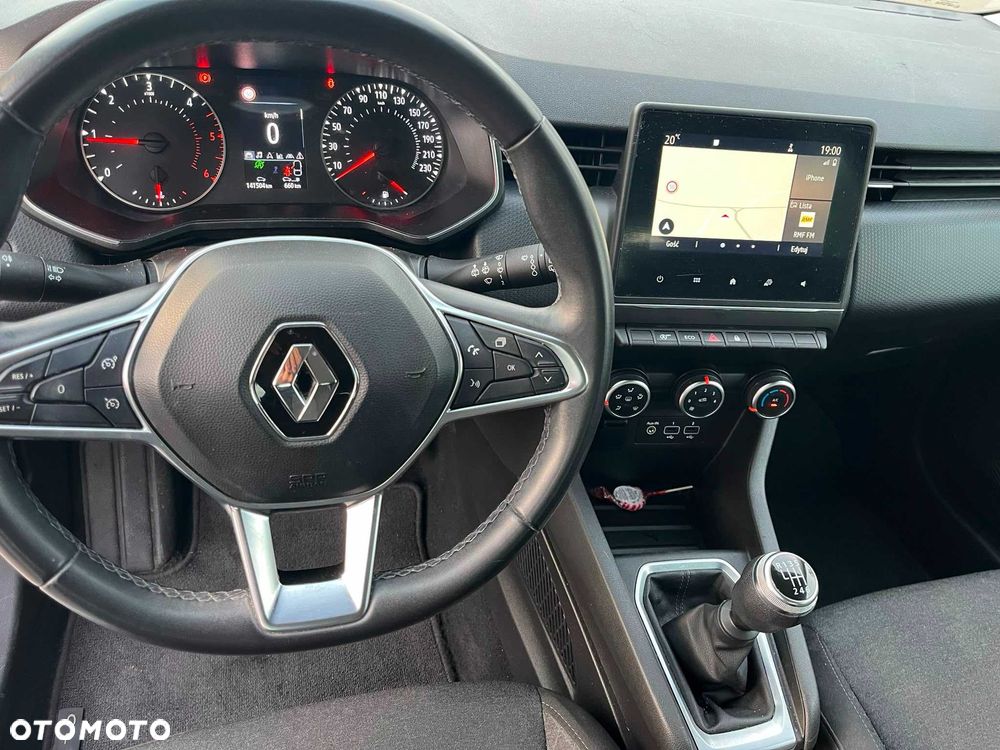 Renault Clio - 6