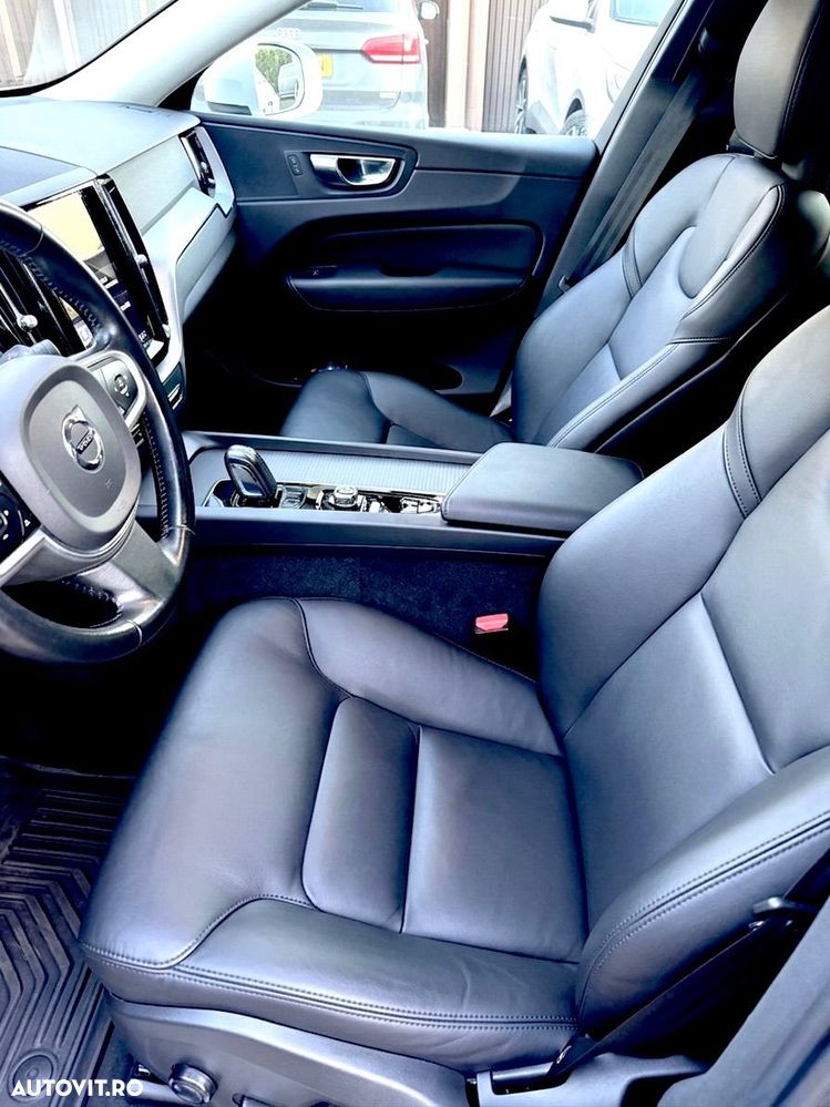 Volvo XC 60 B4 MHEV Momentum Pro - 8