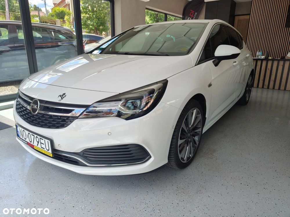 Opel Astra 1.6 Turbo Start/Stop Ultimate - 11