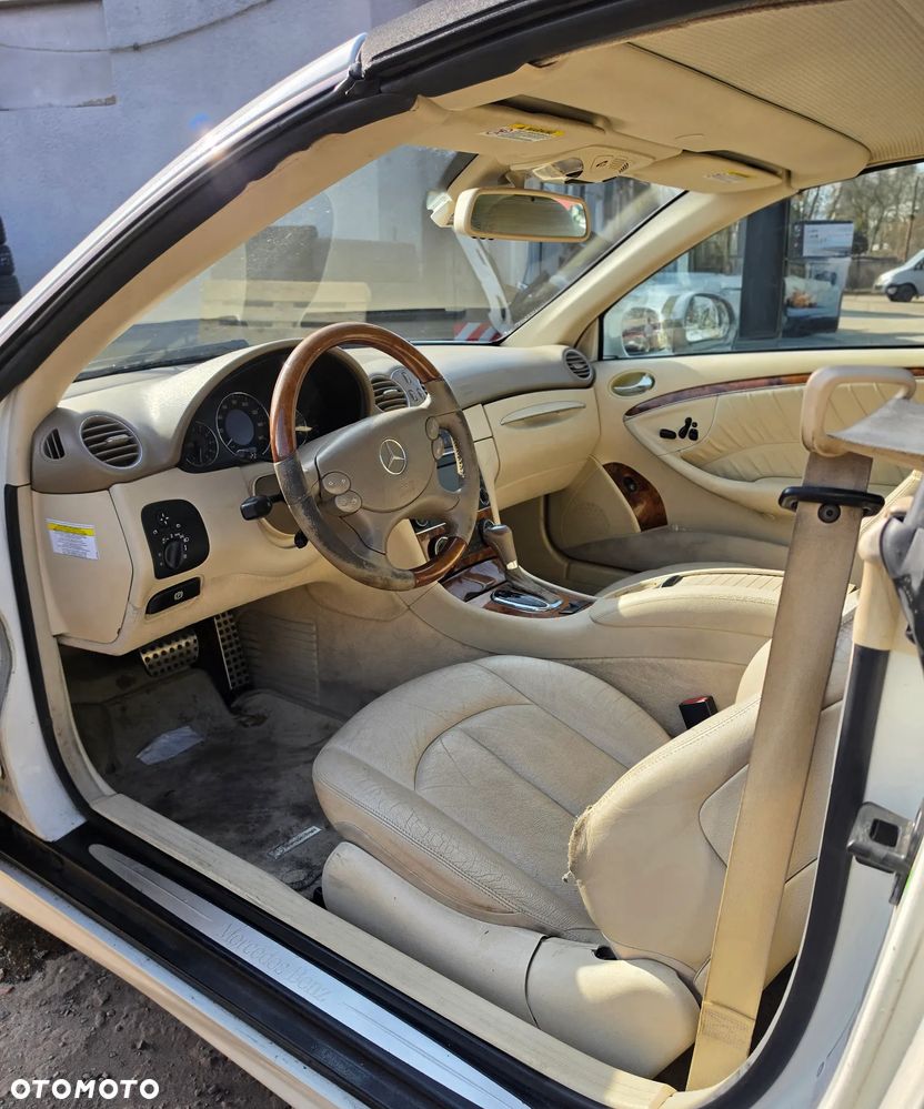 Mercedes-Benz CLK - 8