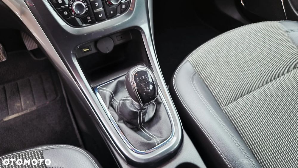 Opel Astra 1.4 T Cosmo - 18