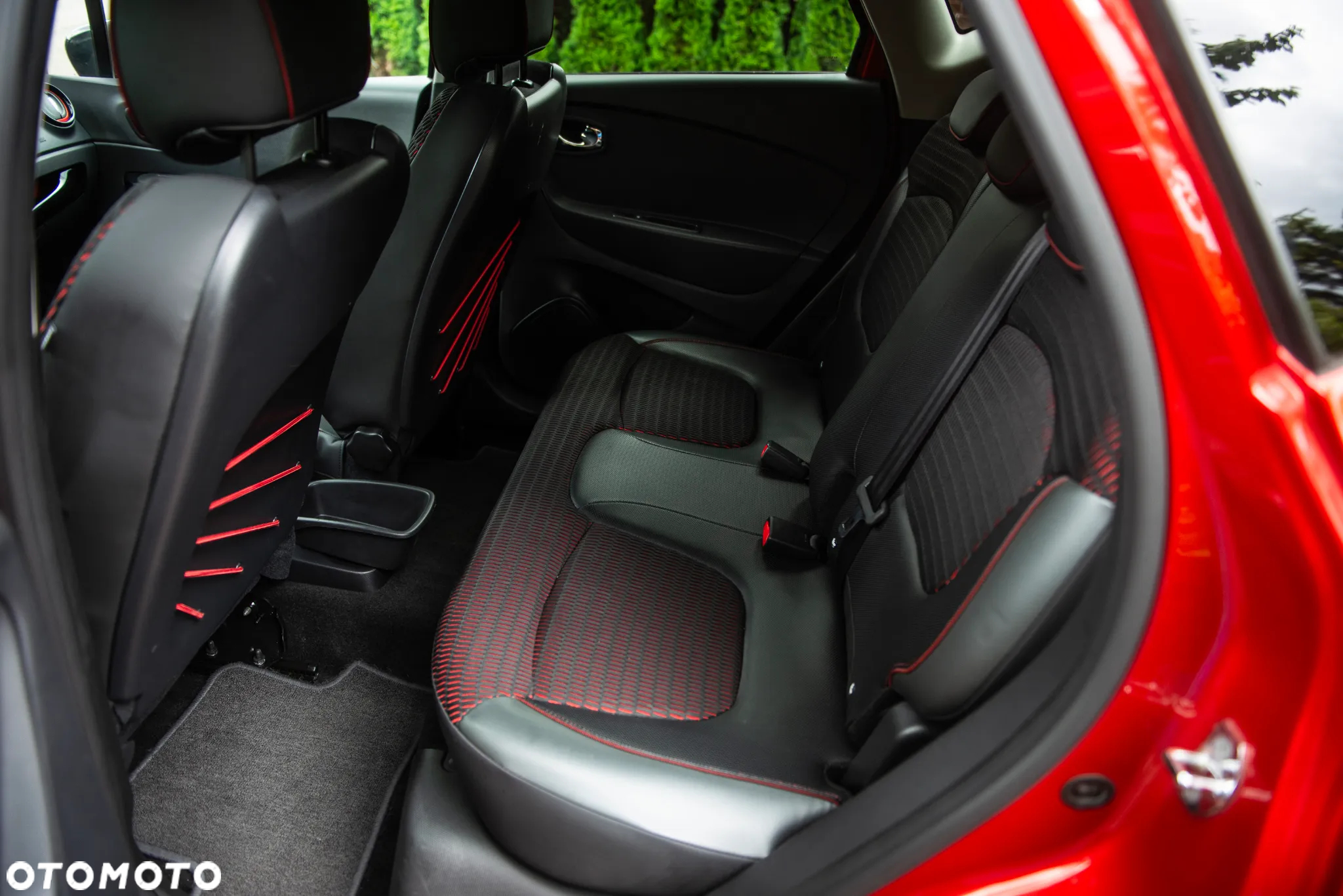 Renault Captur 1.5 dCi Limited EDC - 23
