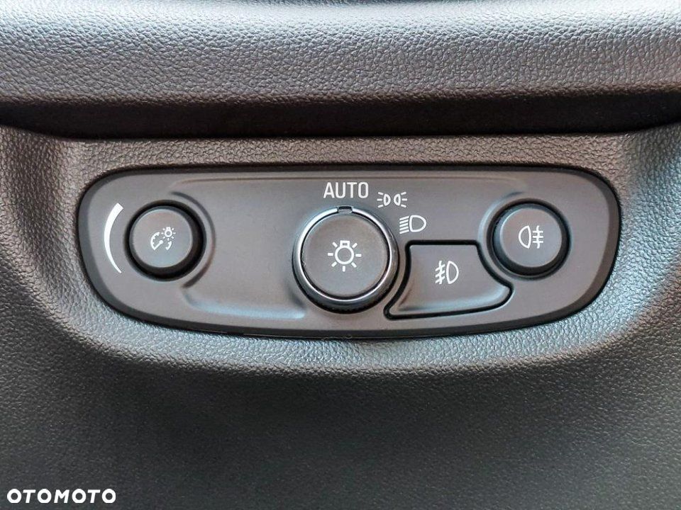 Opel Insignia - 13