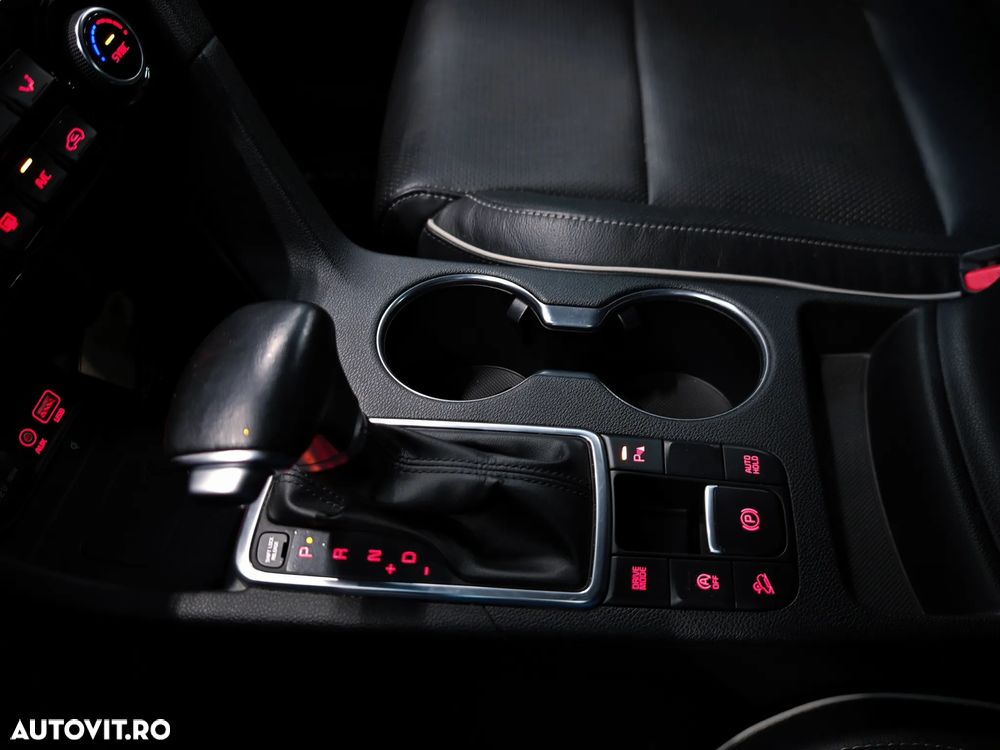 Kia Sportage 1.7 CRDI 2WD ISG Aut. GT Line - 24