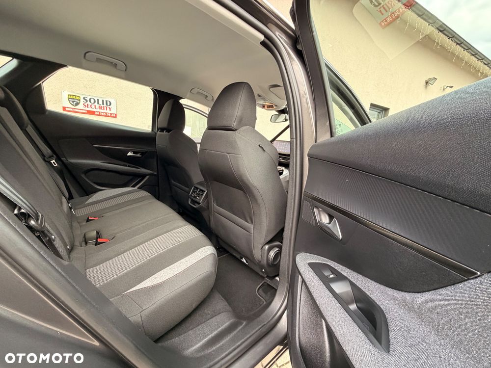 Peugeot 3008 BlueHDi 130 Stop & Start EAT8 Active - 11
