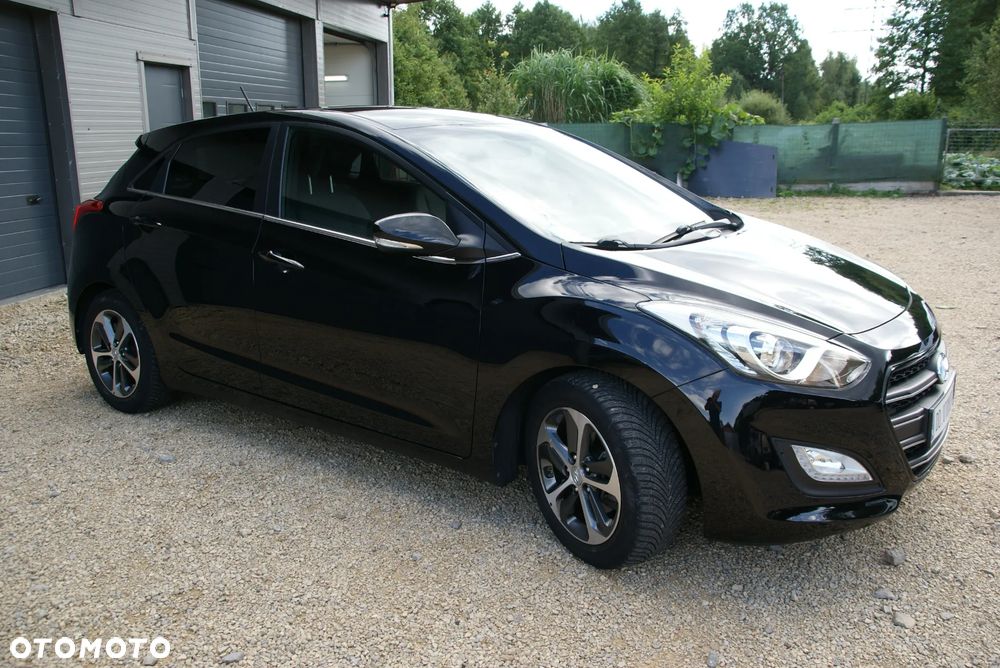 Hyundai i30 1.4 Passion - 14