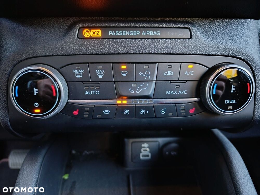 Ford Kuga - 39