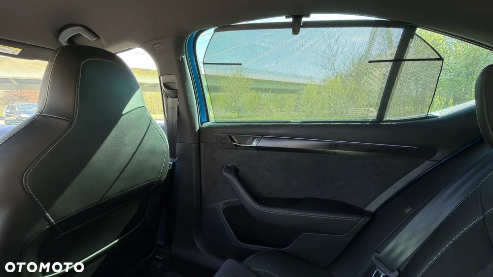 Skoda Superb 2.0 TDI SCR 4x4 Sportline DSG - 30