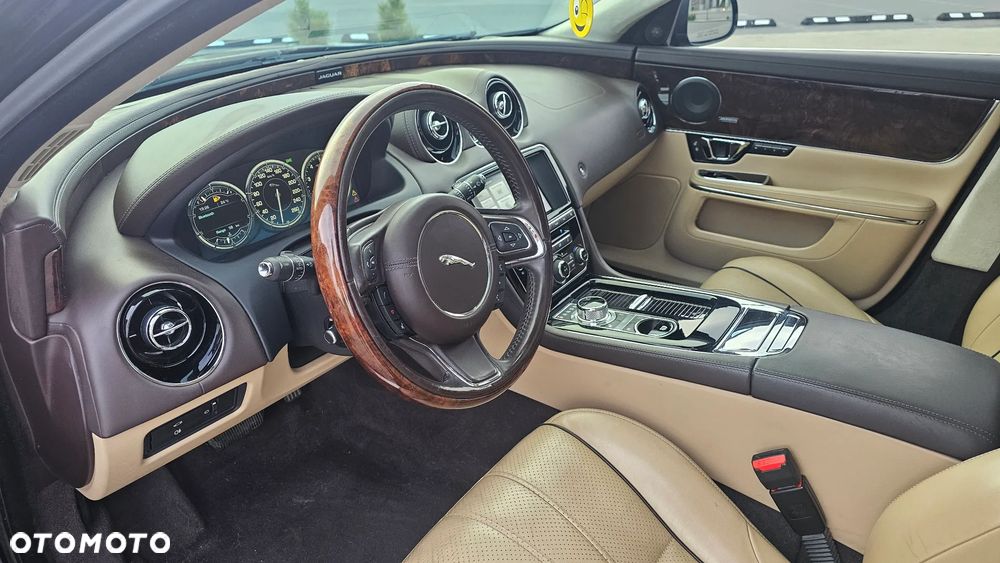 Jaguar XJ 3.0 V6 Kompressor AWD Langversion Portfolio - 12
