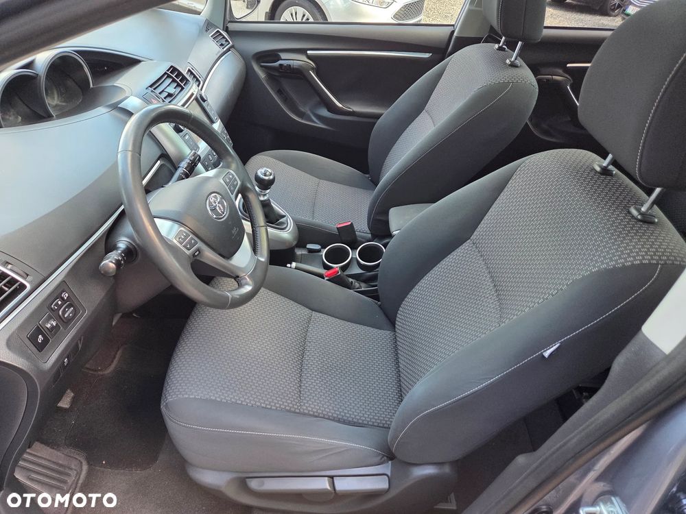 Toyota Verso - 22