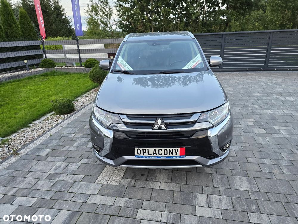 Mitsubishi Outlander - 3
