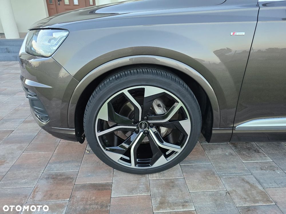 Audi Q7 - 25