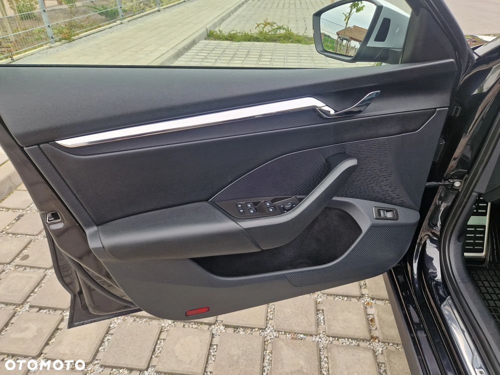 Skoda Octavia 2.0 TDI 4x4 DSG Scout - 11