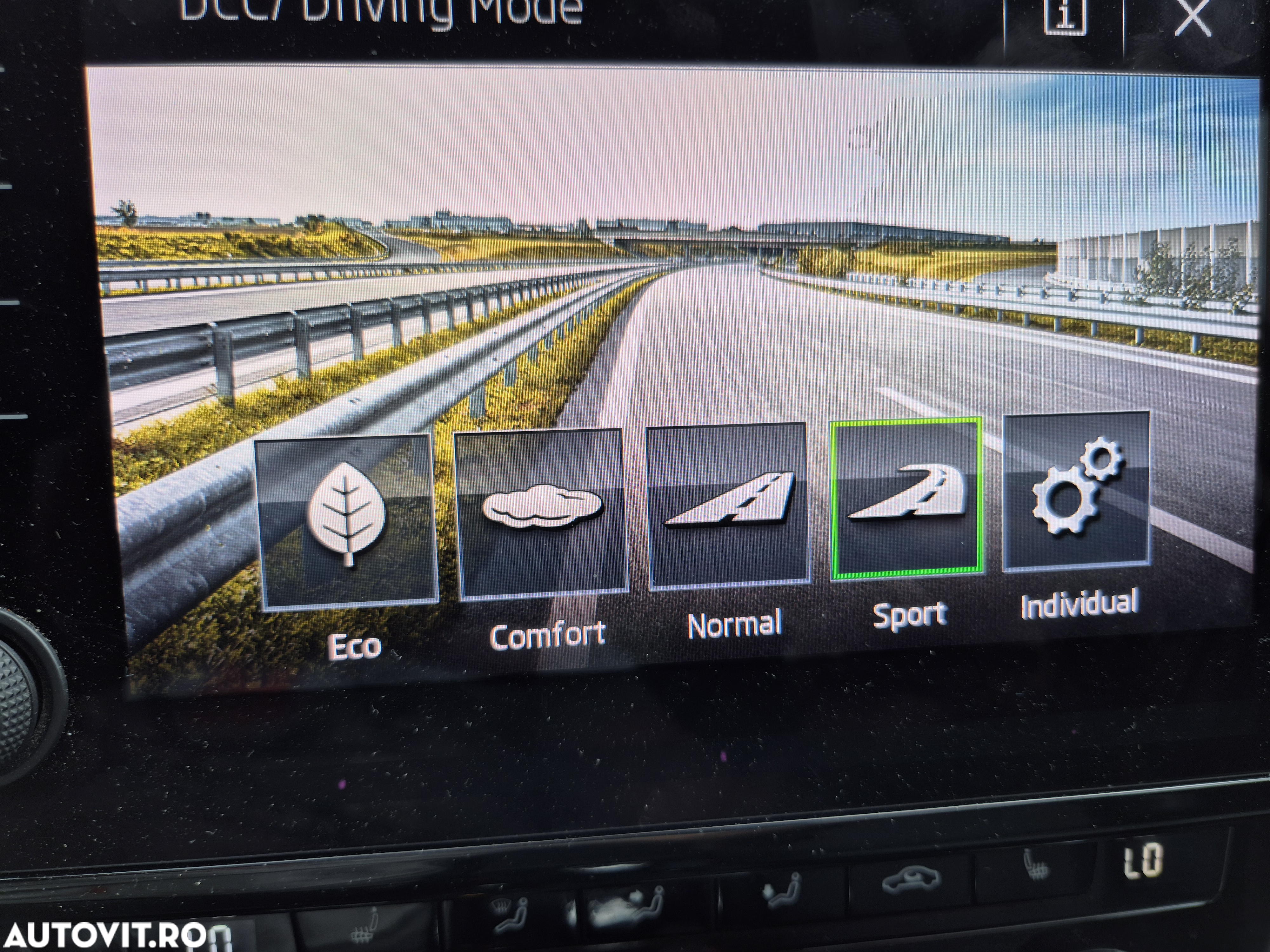 Skoda Octavia 2.0 TDI DSG First Edition - 9