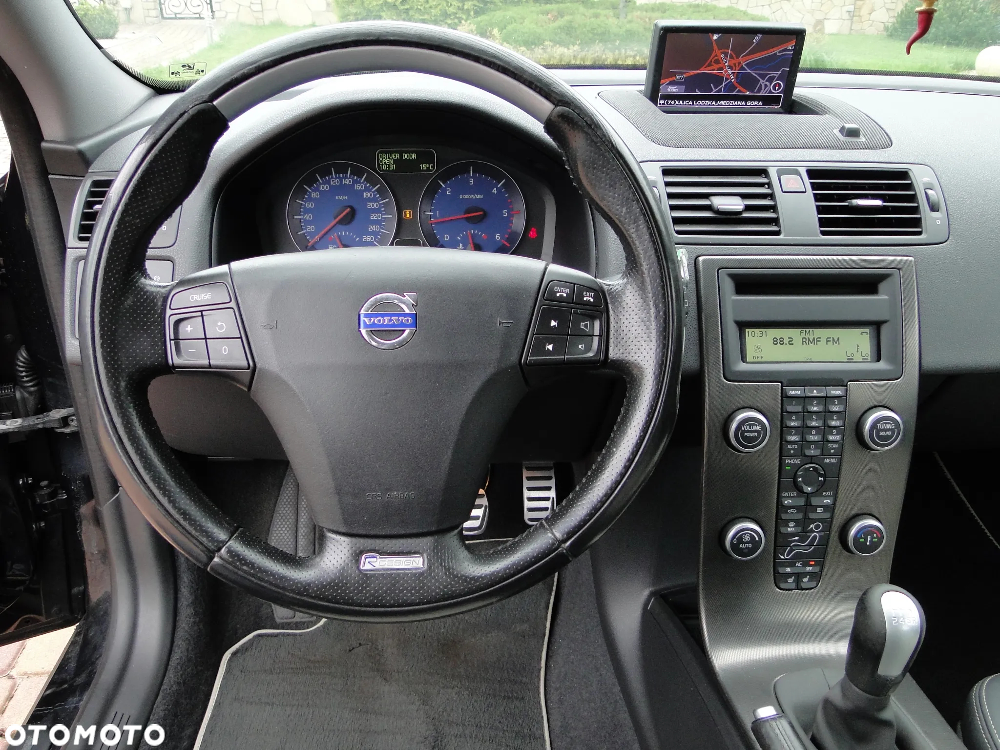 Volvo V50 D3 R-Design - 21