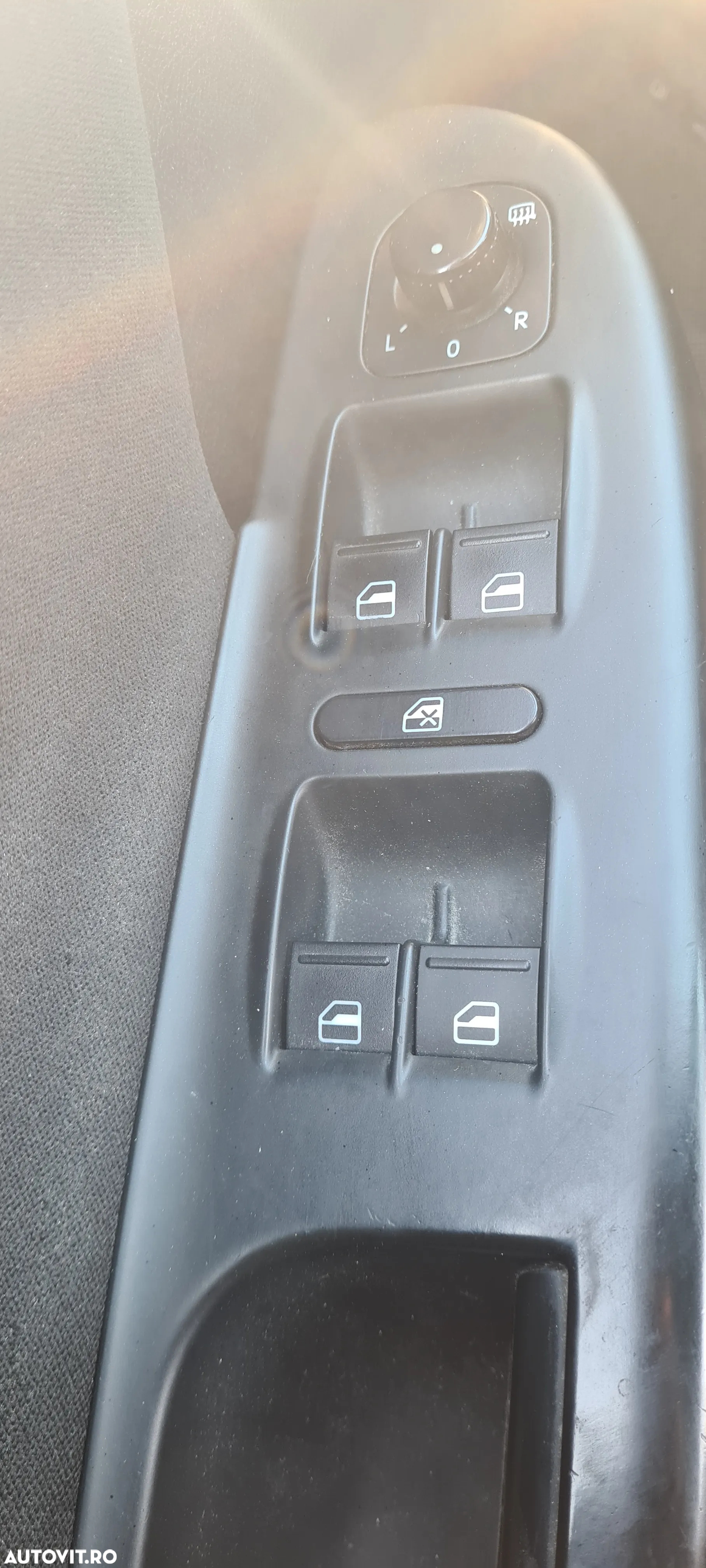 Volkswagen Passat Variant 2.0 TDI Sportline DPF - 17