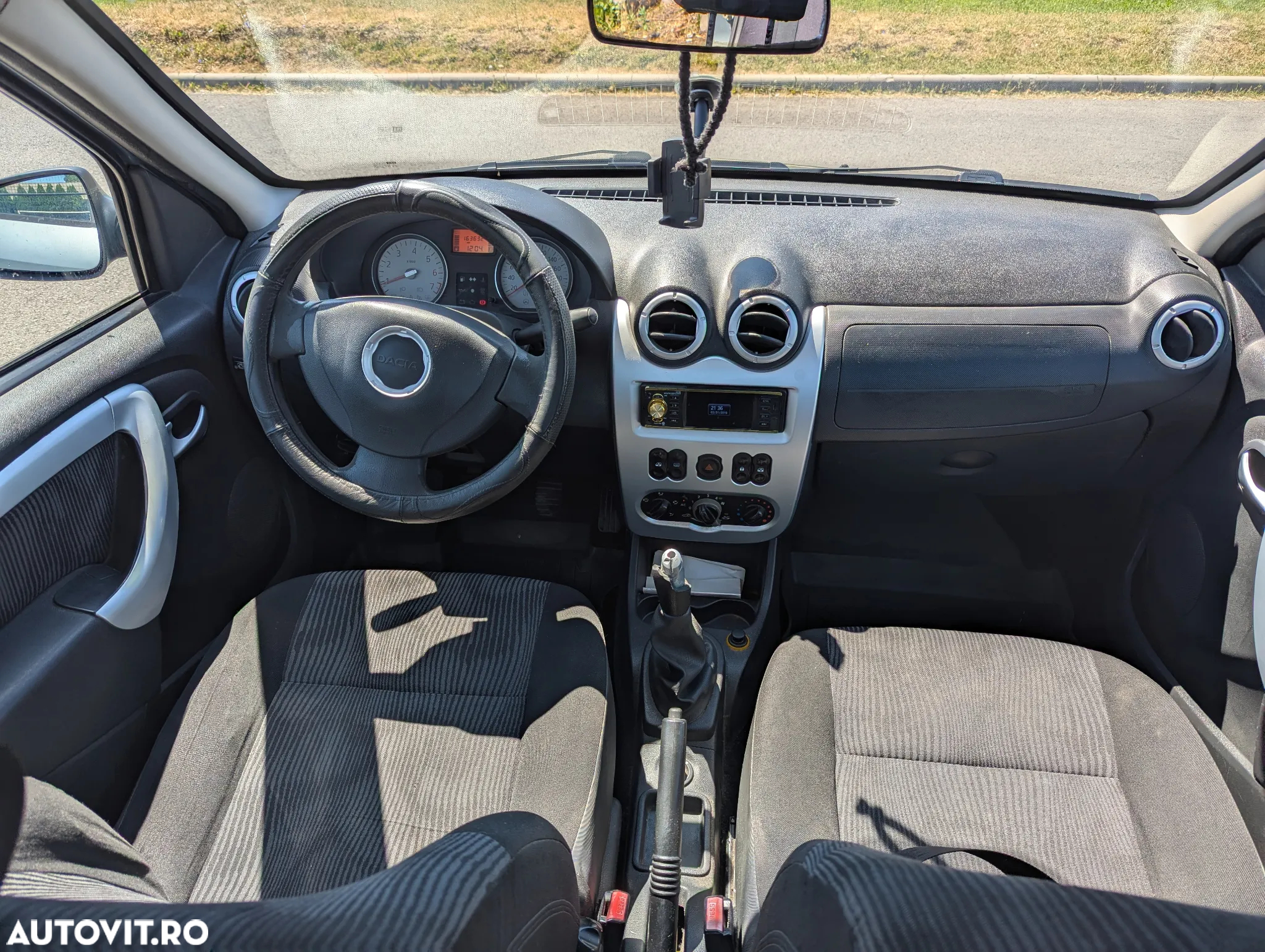 Dacia Logan 1.4 MPI Laureate - 7