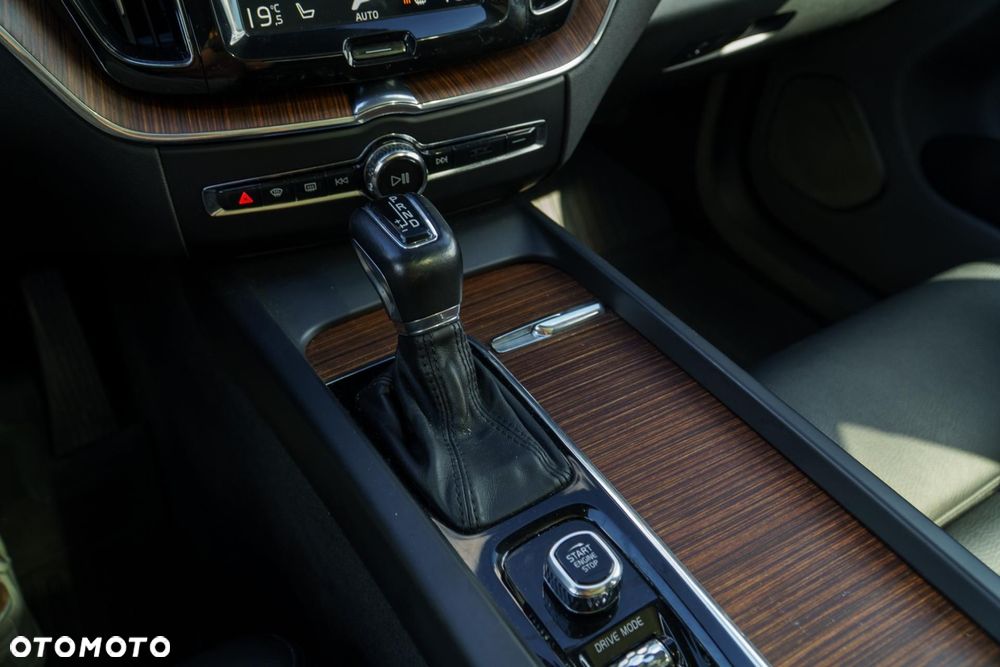 Volvo XC 60 - 29