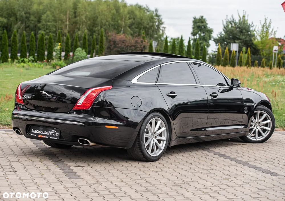 Jaguar XJ 3.0 D V6 Premium Luxury - 27