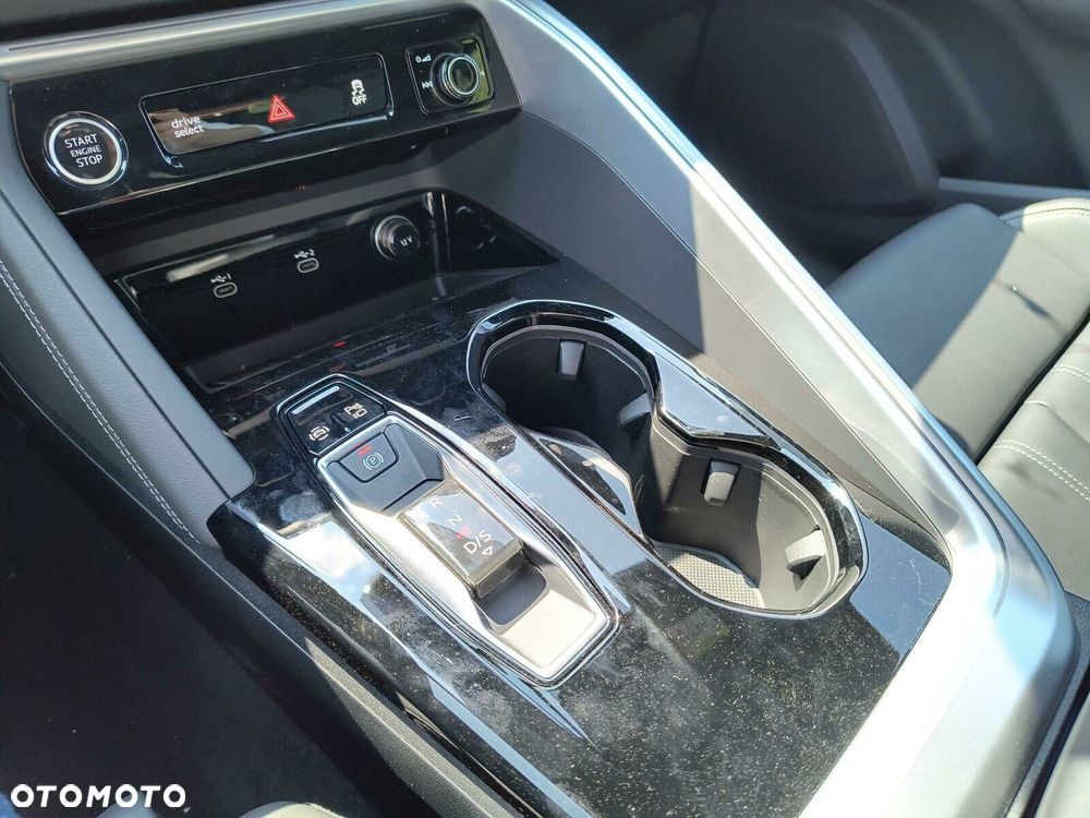 Audi Q5 Sportback - 22