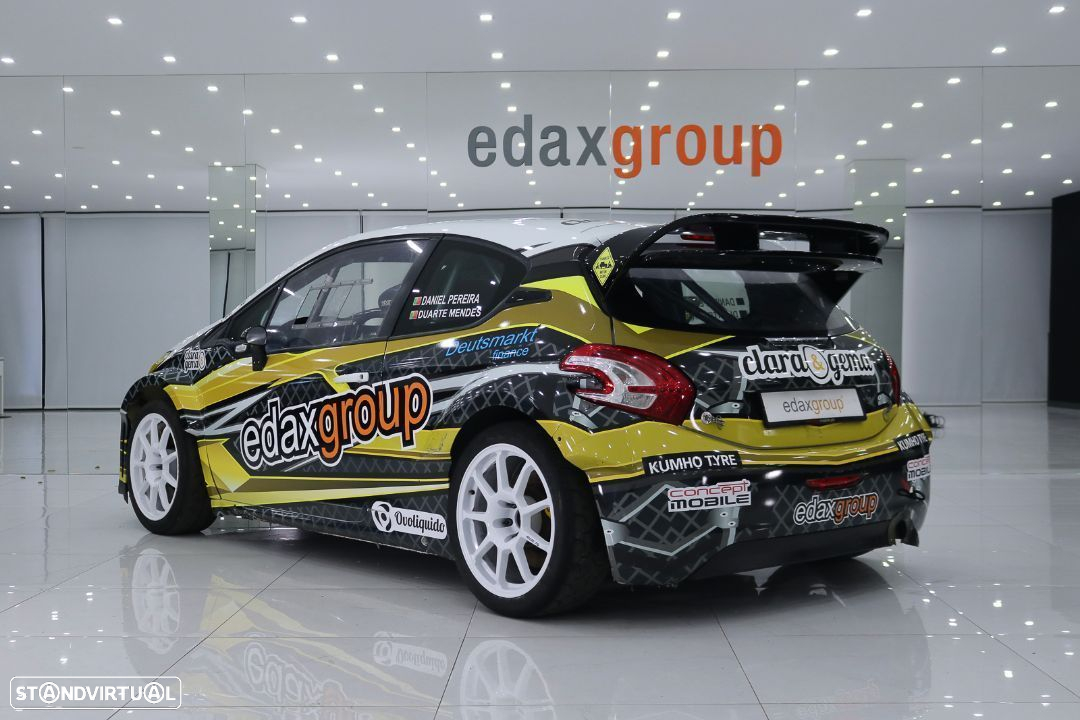 Peugeot 208 - 4