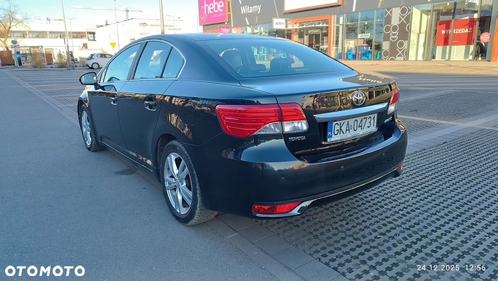 Toyota Avensis 1.8 Premium - 3