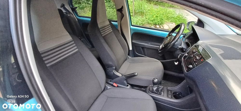 Volkswagen up! 1.0 Black Style - 10