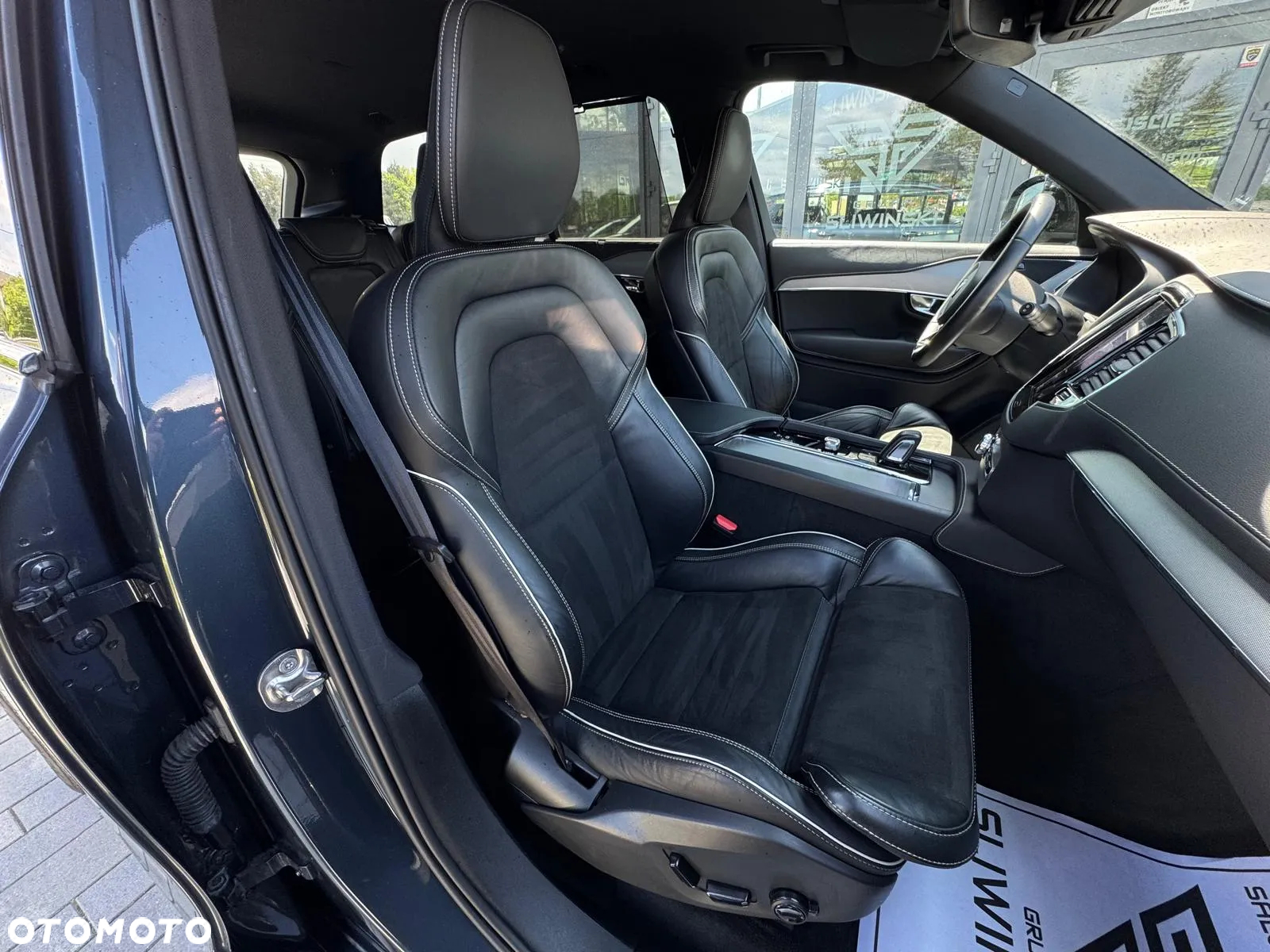 Volvo XC 90 T8 AWD Twin Engine Geartronic RDesign - 18