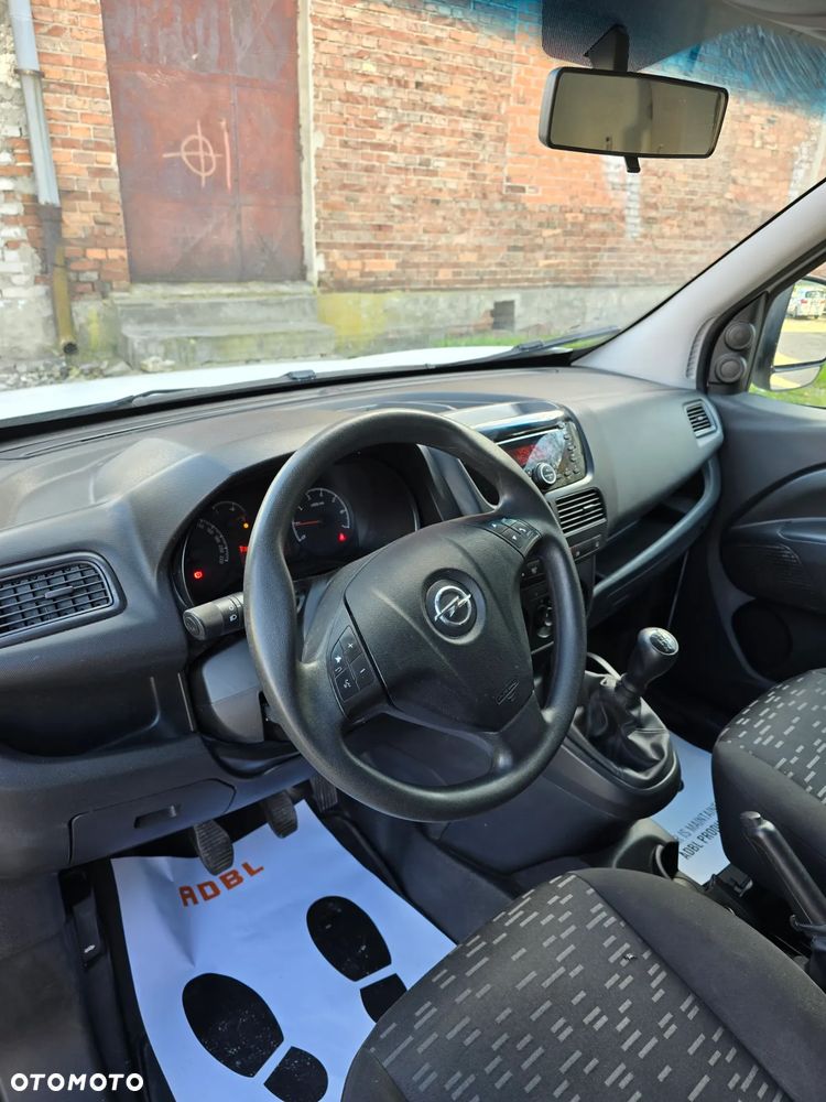 Opel COMBO - 14