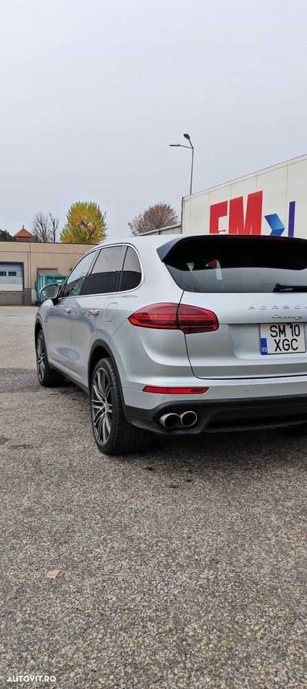 Porsche Cayenne - 3