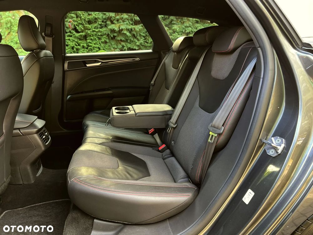 Ford Mondeo 2.0 TDCi STart-Stopp ST-Line - 23