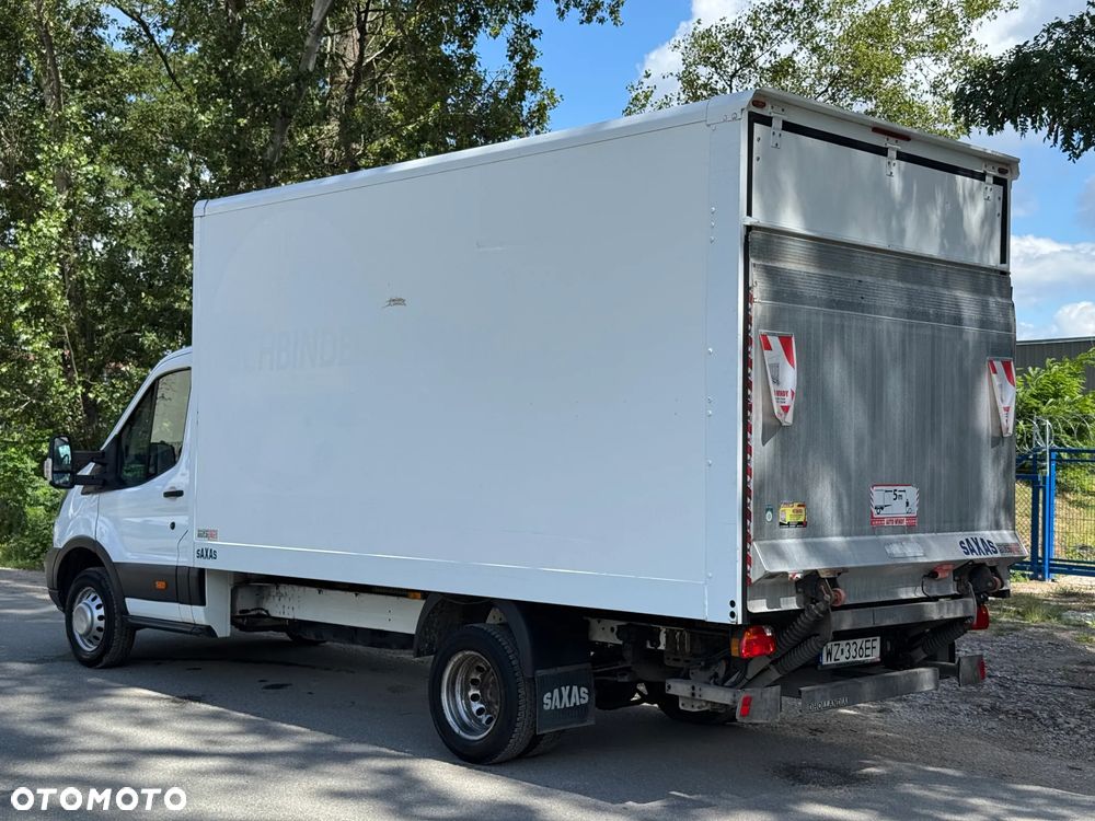 Ford Transit - 12