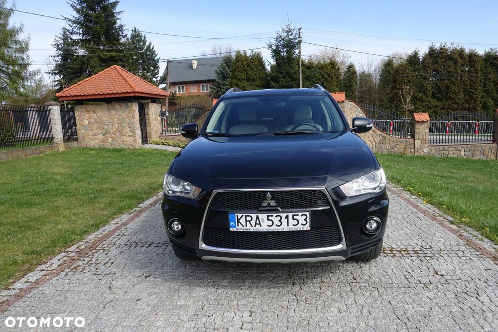 Mitsubishi Outlander 2.0 DID Intense + - 7