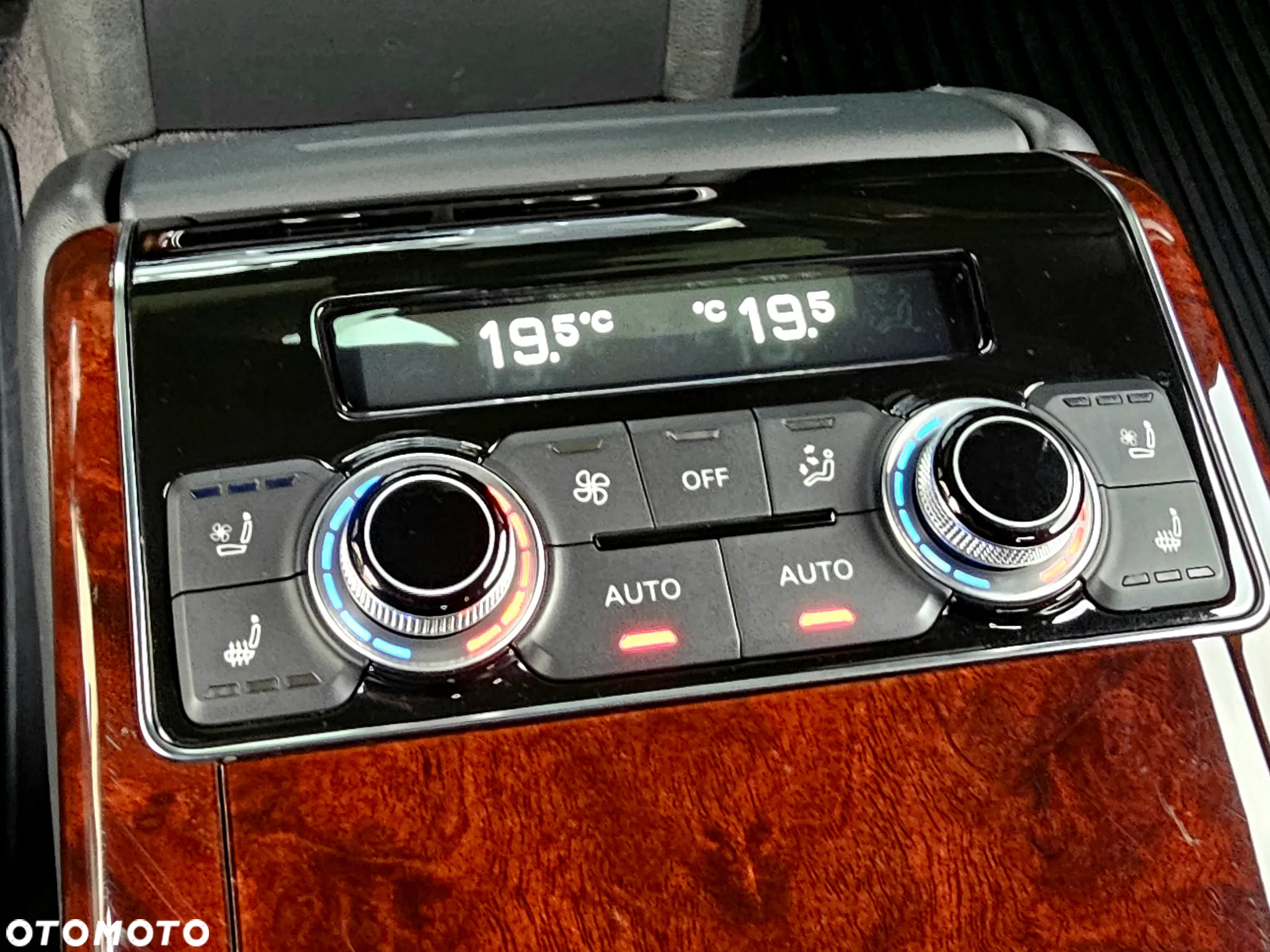 Audi A8 3.0 TDI DPF clean diesel quattro tiptronic Lang - 26