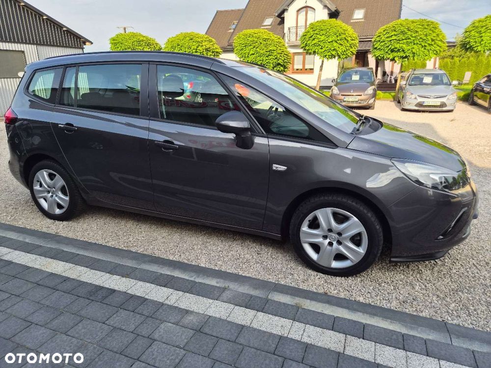 Opel Zafira - 11