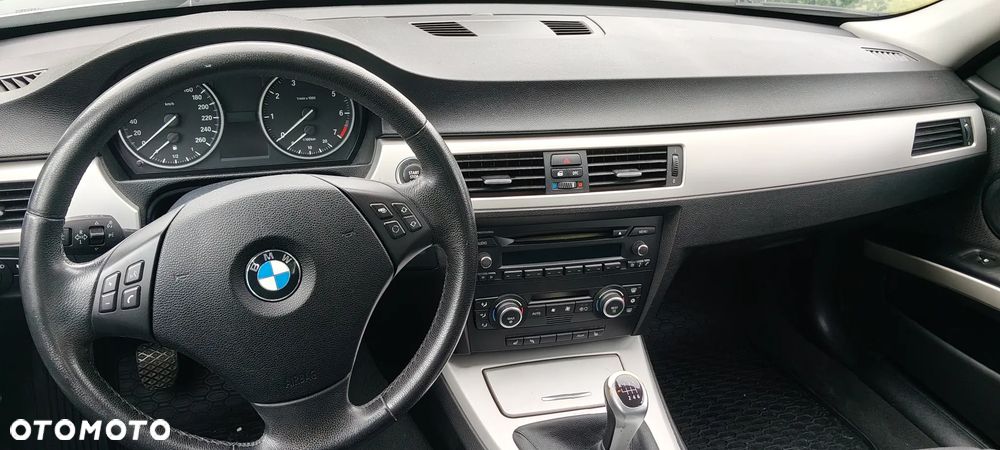 BMW Seria 3 - 11