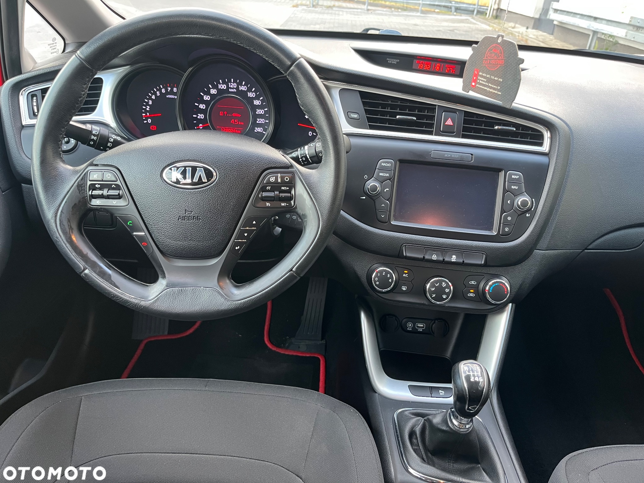 Kia Ceed 1.6 GDI Dream-Team Edition - 20