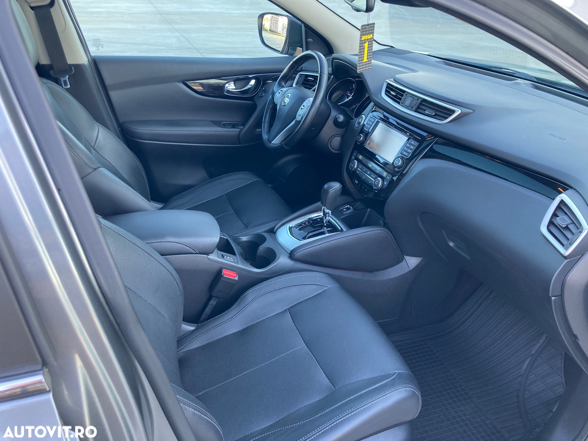 Nissan Qashqai 1.6 DCI Start/Stop X-TRONIC Tekna - 18