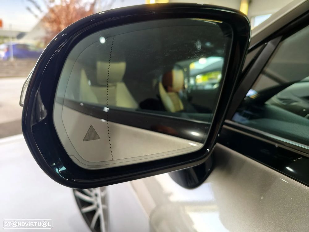 Mercedes-Benz E 200 AMG Line - 43