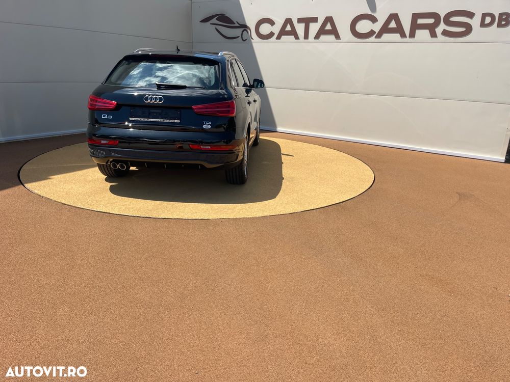 Audi Q3 2.0 TDI Design - 13