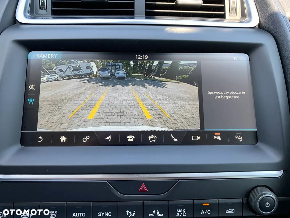 Jaguar E-Pace 2.0 i4D AWD S - 9