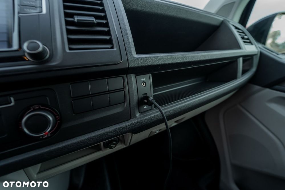 Volkswagen Transporter - 39