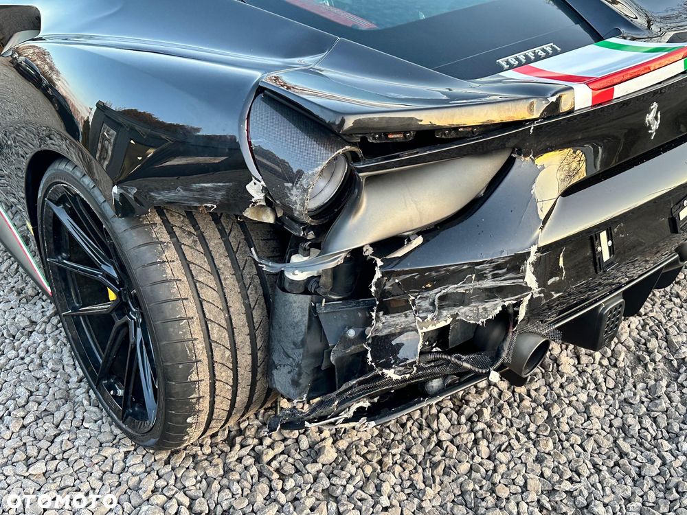 Ferrari 488 - 19