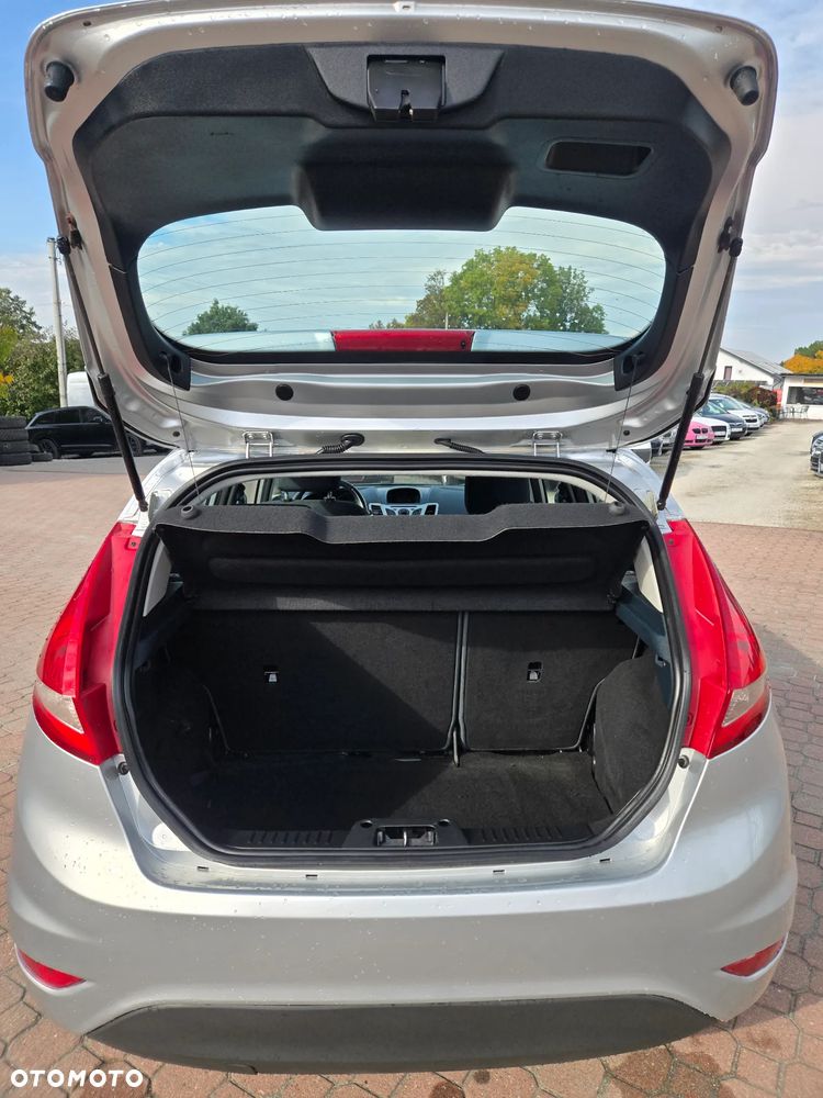 Ford Fiesta - 11