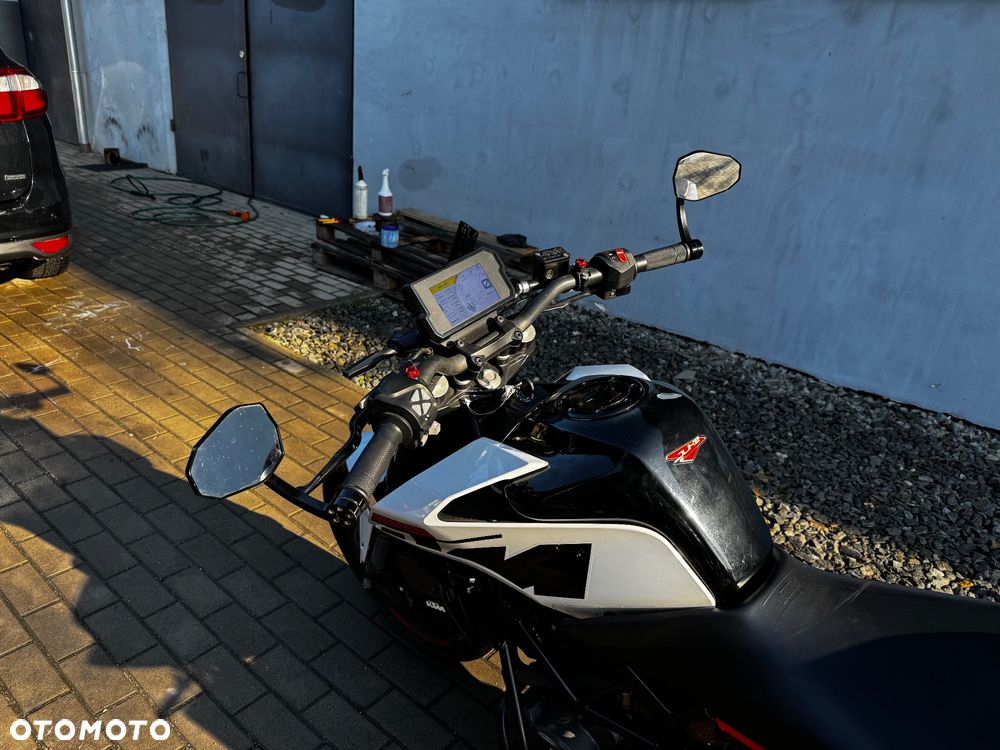 KTM Duke - 12